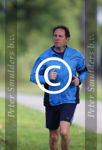 Amsterdam 10 oktober 2012
Robert Leroy aan het hardlopen bij het amsterdamse bos en bosbaan.
Peter Smulders bv