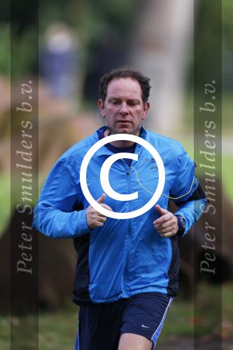 Amsterdam 10 oktober 2012
Robert Leroy aan het hardlopen bij het amsterdamse bos en bosbaan.
Peter Smulders bv