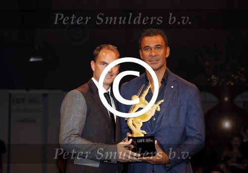 Amsterdam 13 oktober 2012
VIP avond LAF beurs bij westergasfabriek. Ruud Gullit met Victoria Koblenko en Frank de Boer
Peter Smulders bv