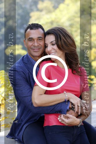 New York 18 oktober 2012
Ruud Gullit met zijn nieuwe vriendin Maggie Jimenez in Central Park.
Peter Smulders bv
