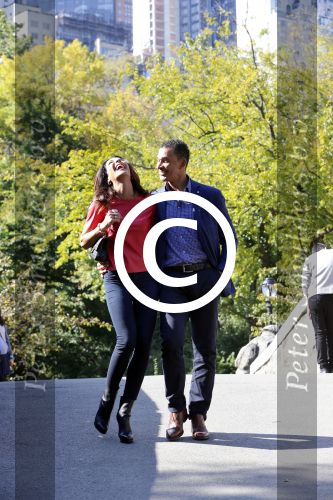 New York 18 oktober 2012
Ruud Gullit met zijn nieuwe vriendin Maggie Jimenez in Central Park.
Peter Smulders bv