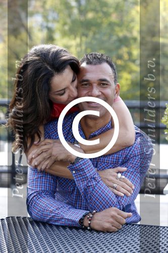 New York 18 oktober 2012
Ruud Gullit met zijn nieuwe vriendin Maggie Jimenez in Central Park.
Peter Smulders bv