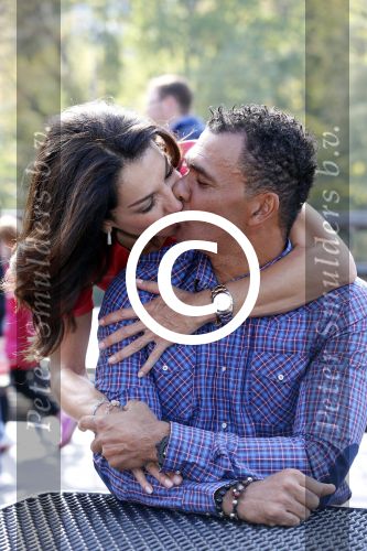 New York 18 oktober 2012
Ruud Gullit met zijn nieuwe vriendin Maggie Jimenez in Central Park.
Peter Smulders bv