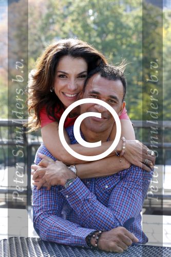 New York 18 oktober 2012
Ruud Gullit met zijn nieuwe vriendin Maggie Jimenez in Central Park.
Peter Smulders bv