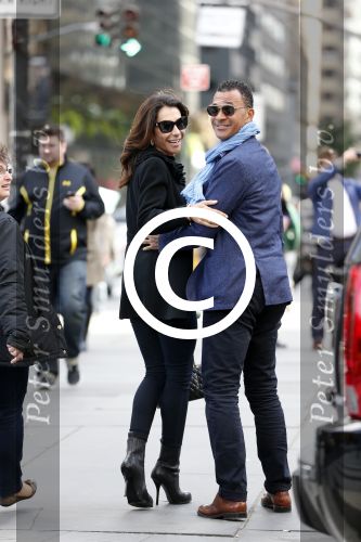 New York 18 oktober 2012
Ruud Gullit met zijn nieuwe vriendin Maggie Jimenez in Central Park.
Peter Smulders bv