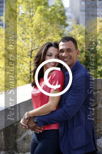 New York 18 oktober 2012
Ruud Gullit met zijn nieuwe vriendin Maggie Jimenez in Central Park.
Peter Smulders bv