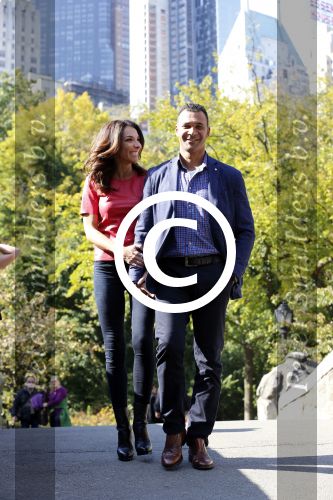 New York 18 oktober 2012
Ruud Gullit met zijn nieuwe vriendin Maggie Jimenez in Central Park.
Peter Smulders bv
