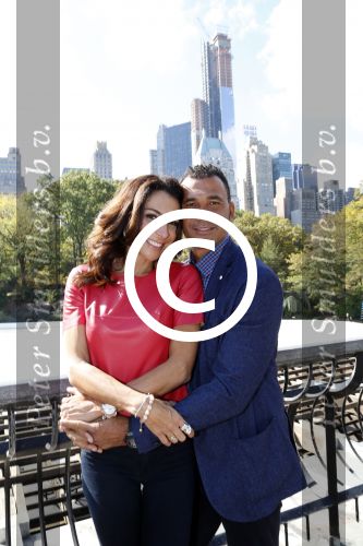New York 18 oktober 2012
Ruud Gullit met zijn nieuwe vriendin Maggie Jimenez in Central Park.
Peter Smulders bv