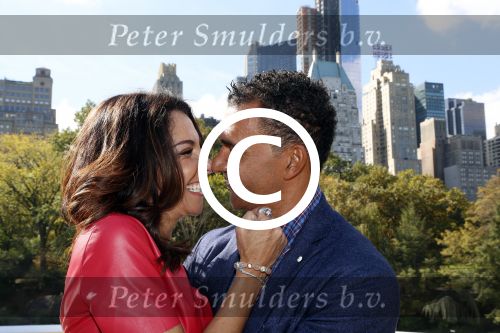New York 18 oktober 2012
Ruud Gullit met zijn nieuwe vriendin Maggie Jimenez in Central Park.
Peter Smulders bv