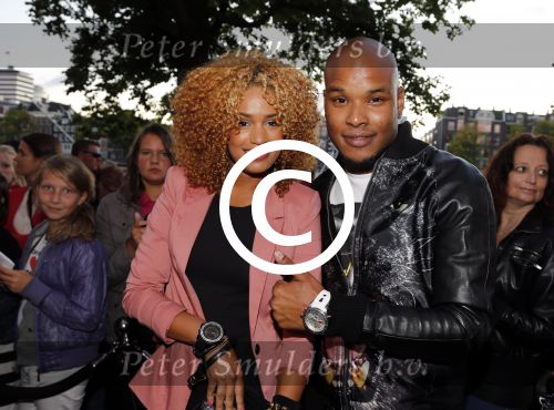 Amsterdam 19 september 2012
Nick en Simon in Carre. Sharon Doorson met vriend en Kyboe horloges
Peter Smulders bv