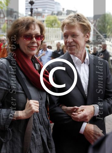 Amsterdam 31 juli 2011
Premiere show Hans Klok in carre. Sylvia Kristel met vriend
Peter Smulders bv