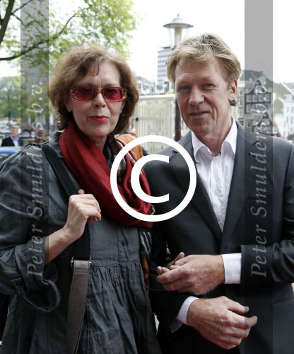 Amsterdam 31 juli 2011
Premiere show Hans Klok in carre. Sylvia Kristel met vriend
Peter Smulders bv