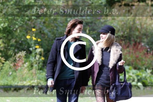 Amsterdam 28 september 2012
Tess Milne met vriend in het sarphatipark.
Peter Smulders bv