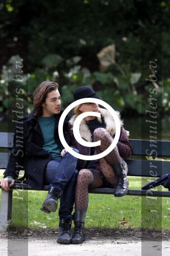 Amsterdam 28 september 2012
Tess Milne met vriend in het sarphatipark.
Peter Smulders bv