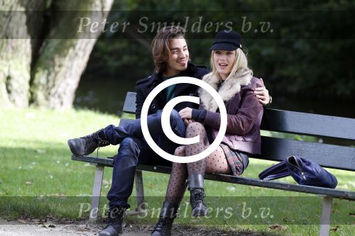 Amsterdam 28 september 2012
Tess Milne met vriend in het sarphatipark.
Peter Smulders bv