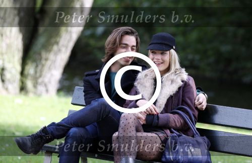 Amsterdam 28 september 2012
Tess Milne met vriend in het sarphatipark.
Peter Smulders bv