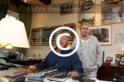 Abcoude 3 oktober 2012
Tom Mulder en zijn vrouw in hun prachtige boerderij/huis in Abcoude.
Peter Smulders bv