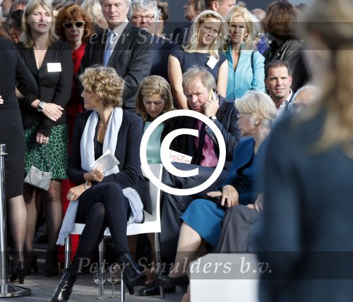 Amsterdam 22 september 2012
Koningin Beatrix opent het stedelijk museum in Amsterdam. Ook Prins Constantijn en Prinses Laurentien zijn aanwezig. vanessa Loudon en Janus Smalbraak
Peter Smulders bv