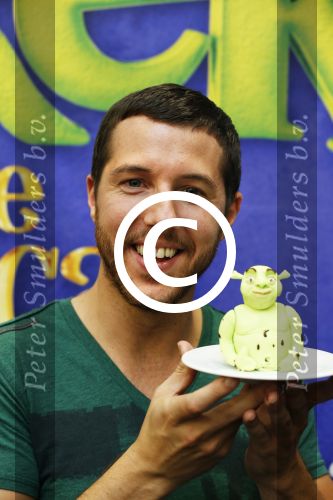 Amsterdam 19 september 2012
Presentatie musical Shrek met Paul Groot Kim Lian v d Meij Rogier Komproe en William Spaaij. Produyktie van Albert Verlinden.
Peter Smulder bv