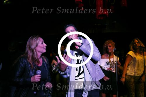 Amsterdam 17 september 2012
Presentatie cd YES R in de little buddha bar. met Angela Groothuizen
Peter Smulders bv