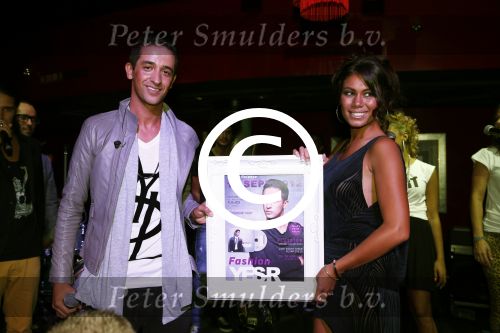 Amsterdam 17 september 2012
Presentatie cd YES R in de little buddha bar. Yes R met zijn vrouw
Peter Smulders bv