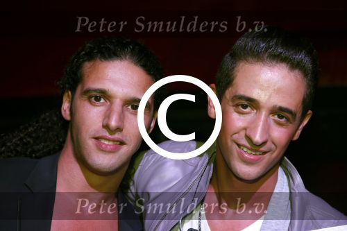 Amsterdam 17 september 2012
Presentatie cd YES R in de little buddha bar. Yes R met Ali B
Peter Smulders bv