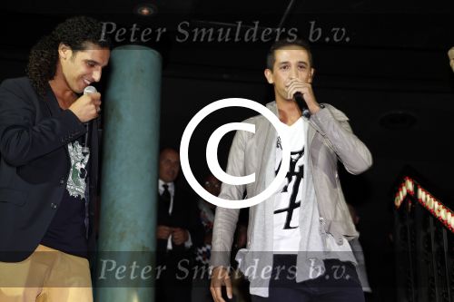 Amsterdam 17 september 2012
Presentatie cd YES R in de little buddha bar. Yes R met Ali B
Peter Smulders bv