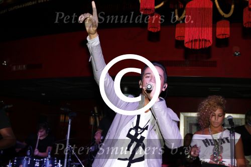 Amsterdam 17 september 2012
Presentatie cd YES R in de little buddha bar.
Peter Smulders bv