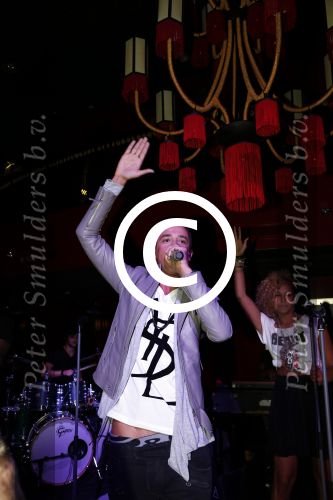Amsterdam 17 september 2012
Presentatie cd YES R in de little buddha bar.
Peter Smulders bv