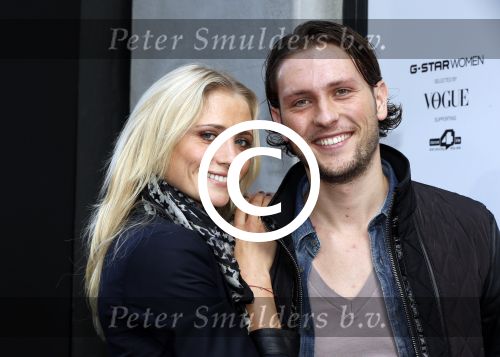 Amsterdam 4 oktober 2012
Doutzen Kroes opent de G Star woman winkel in Amsterdam. Yfke Sturm met broer
Peter Smulders bv