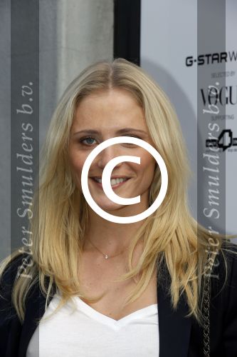 Amsterdam 4 oktober 2012
Doutzen Kroes opent de G Star woman winkel in Amsterdam. Yfke Sturm met broer
Peter Smulders bv