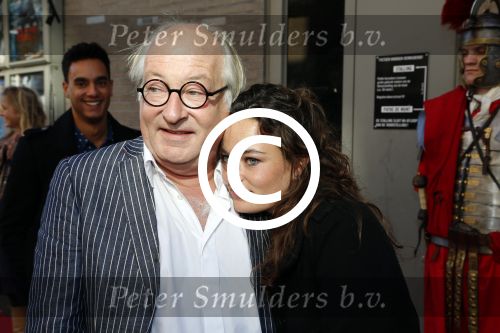 Amsterdam 7 oktober 2012
Premiere Asterix & Obelix in Pathe de munt. Youp van t Hek met dochter
Peter Smulders bv