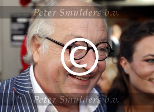 Amsterdam 7 oktober 2012
Premiere Asterix & Obelix in Pathe de munt. Youp van t Hek met dochter
Peter Smulders bv