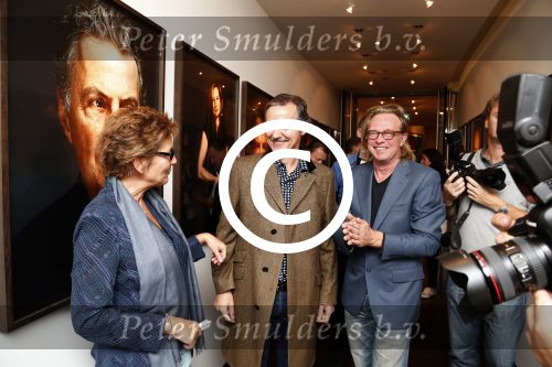 Amsterdam 24 september 2012
Presentatie portretfoto\'s in nieuwe de la mar gemaakt door Koos Breukel in opdracht van Janine v d Ende.
Peter Smulders bv