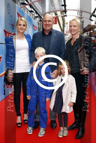 Amsterdam 21 september 2013
Premiere Planes in Tuschinskii
Andre Kuipers met gezin