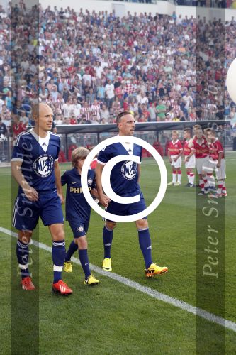 Eindhoven, 19 juli 2013
Afscheidswedstrijd van Mark v Bommel in het psv stadion. 
Arjen Robben
Peter Smulders bv