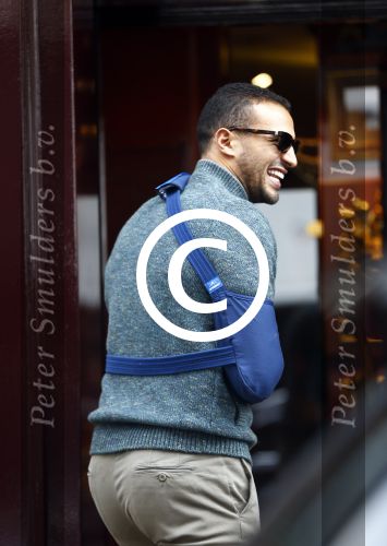 Amsterdam 21 september 2013
Badr hari met arm in Mitella