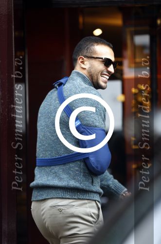 Amsterdam 21 september 2013
Badr hari met arm in Mitella