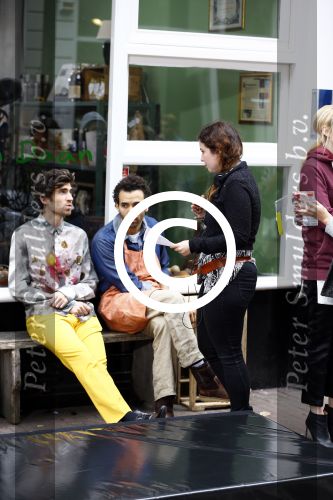Amsterdam 8 oktober 2013
Opnames hartenstraat onder regie van Sanne Vogel met op de set Marwan Kenzami Benja Bruining Bracha v Doesburgh  Gigi ravelli en ...