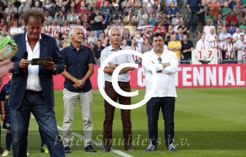 Eindhoven, 19 juli 2013
Afscheidswedstrijd van Mark v Bommel in het psv stadion. 
Bert  v Marwijk
Peter Smulders bv