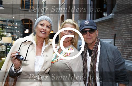 Amsterdam 16 september 2013
Modeshow Jos v Raak in het conservatorium Hotel.
Bridget Maasland met ouders