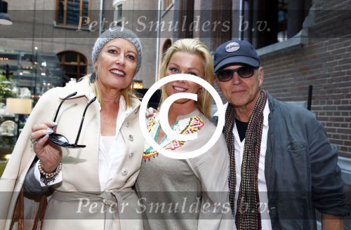 Amsterdam 16 september 2013
Modeshow Jos v Raak in het conservatorium Hotel.
Bridget Maasland met ouders