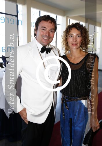 Tilburg 29 september 2013
Premiere Flashdance in de schouwburg van Tilburg. Caspar Burgi met vrouw
Peter Smulders bv
