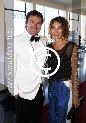 Tilburg 29 september 2013
Premiere Flashdance in de schouwburg van Tilburg. Caspar Burgi met vrouw
Peter Smulders bv