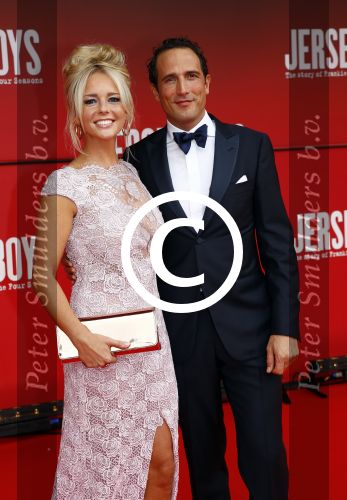Utrecht 22 september 2013
Premiere Jearsey Boys in het beatrix theater. Chantal Janzen met Marco
Peter Smulders bv