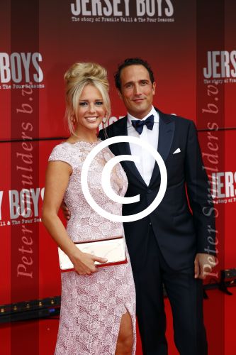 Utrecht 22 september 2013
Premiere Jearsey Boys in het beatrix theater. Chantal Janzen met Marco
Peter Smulders bv