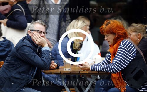 Amsterdam 4 oktober 2013
Chazia Mourali met man op terras.