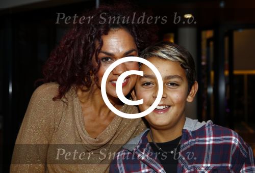 Zaandam 5 oktober 2013
Premiere Oz in de schouwburg van Zaandam.
Chimene v Oosterhout met zoon