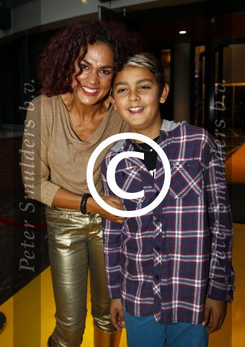 Zaandam 5 oktober 2013
Premiere Oz in de schouwburg van Zaandam.
Chimene v Oosterhout met zoon