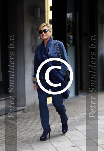 Amsterdam 24 september 2013
Connie Breukhoven op weg naar juwelier Bodes en Bode